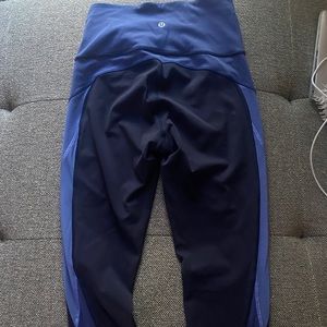 COPY - Lululemon crop leggings! Size 6